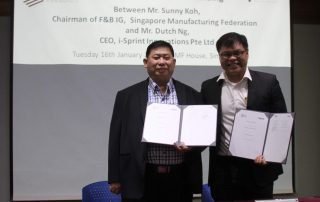 i-Sprint Innovations CEO: Mr Dutch Ng signing Memorandum of Understanding with SMF Chairman of F&B IG: Mr Sunny Koh